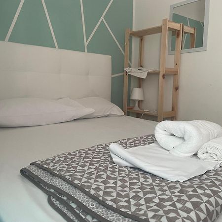 Dama Hostelbb Neapol Zewnętrze zdjęcie