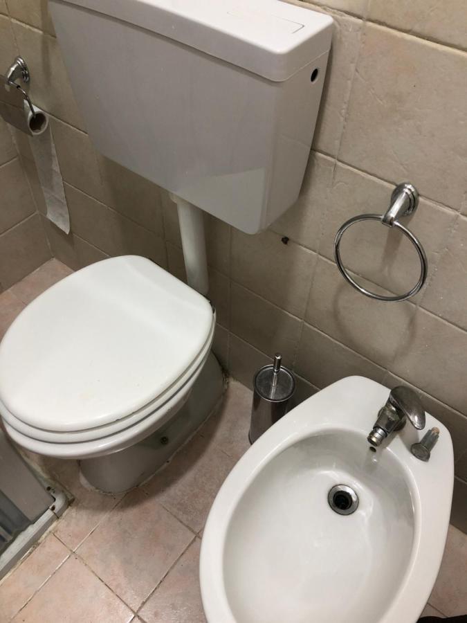 Dama Hostelbb Neapol Zewnętrze zdjęcie