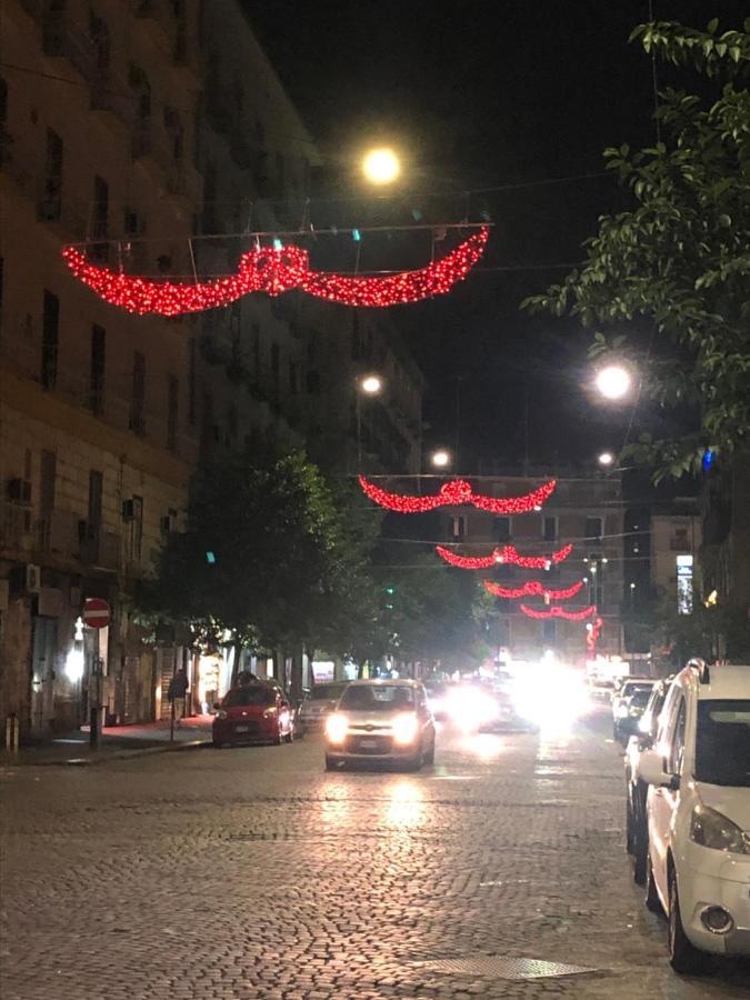 Dama Hostelbb Neapol Zewnętrze zdjęcie