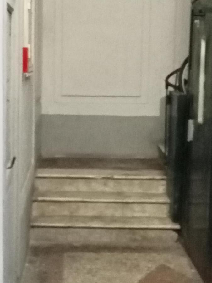 Dama Hostelbb Neapol Zewnętrze zdjęcie