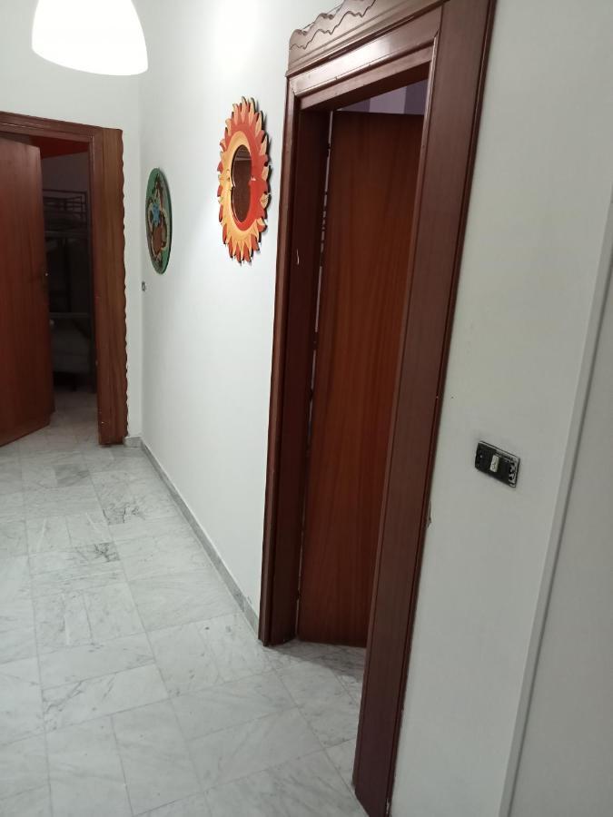 Dama Hostelbb Neapol Zewnętrze zdjęcie