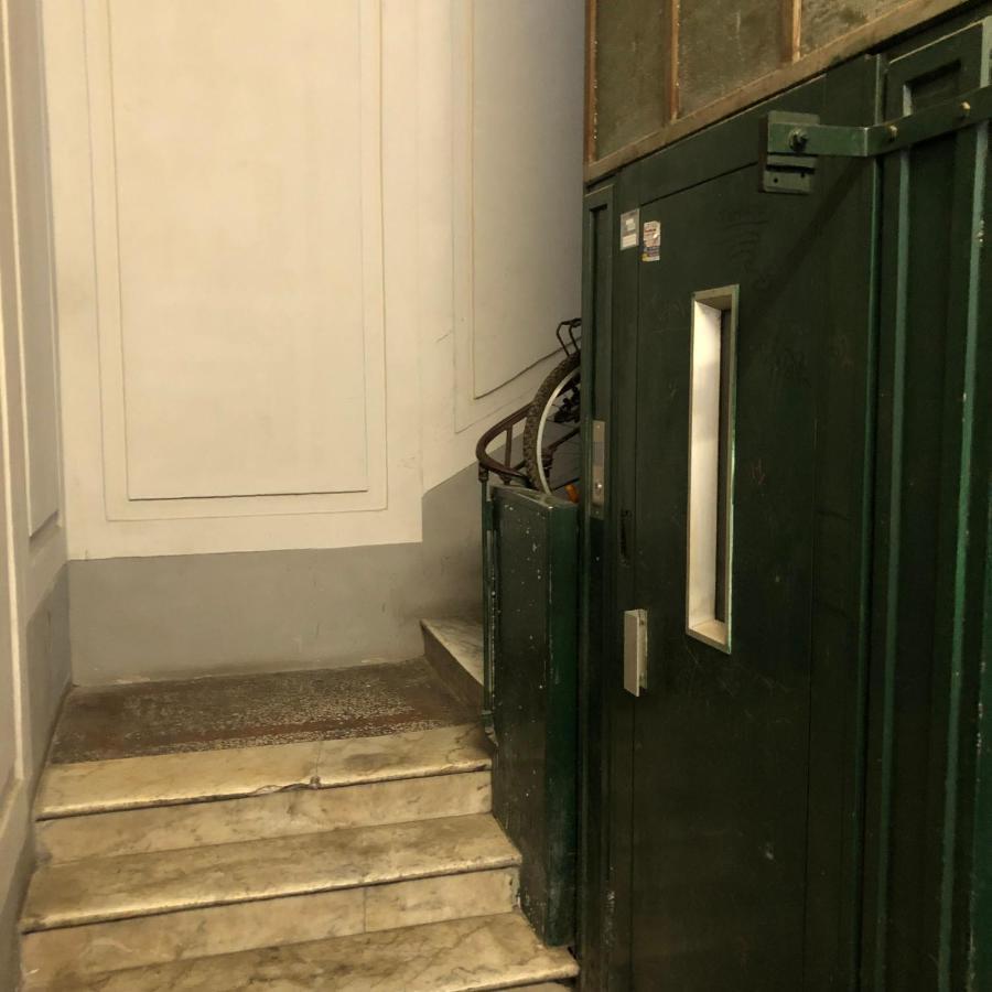 Dama Hostelbb Neapol Zewnętrze zdjęcie