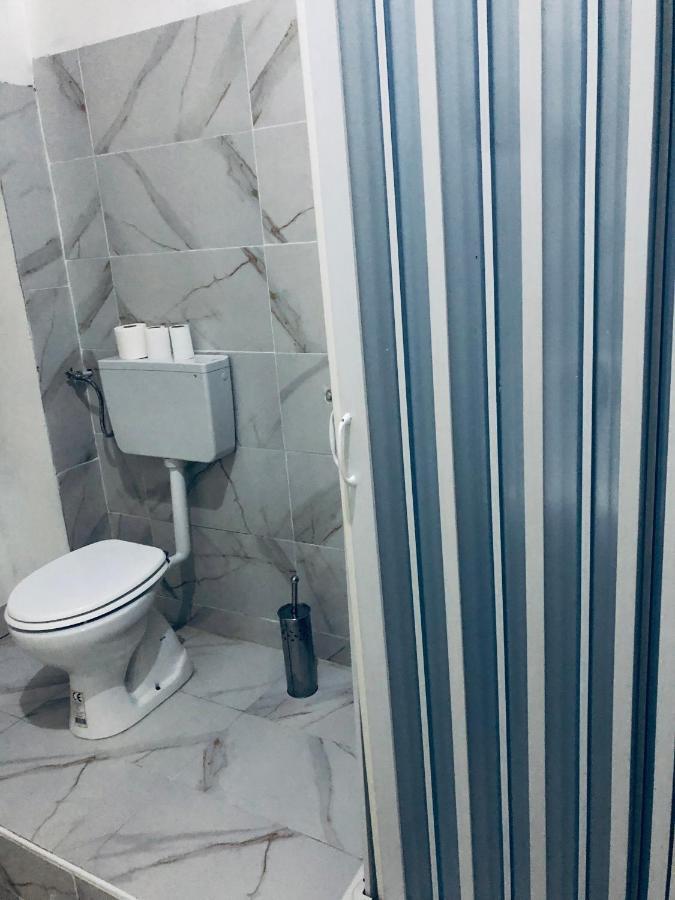 Dama Hostelbb Neapol Zewnętrze zdjęcie