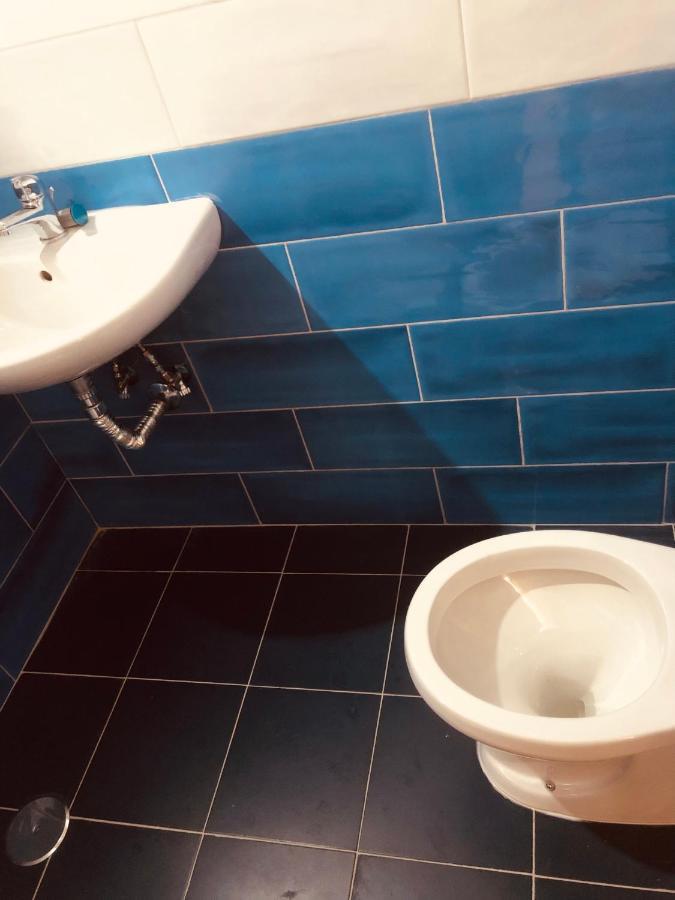 Dama Hostelbb Neapol Zewnętrze zdjęcie