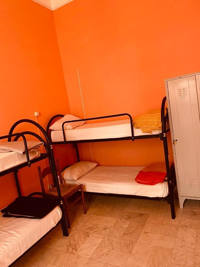 Dama Hostelbb Neapol Zewnętrze zdjęcie