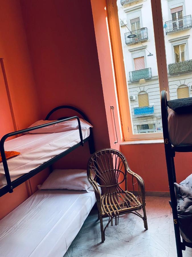 Dama Hostelbb Neapol Zewnętrze zdjęcie
